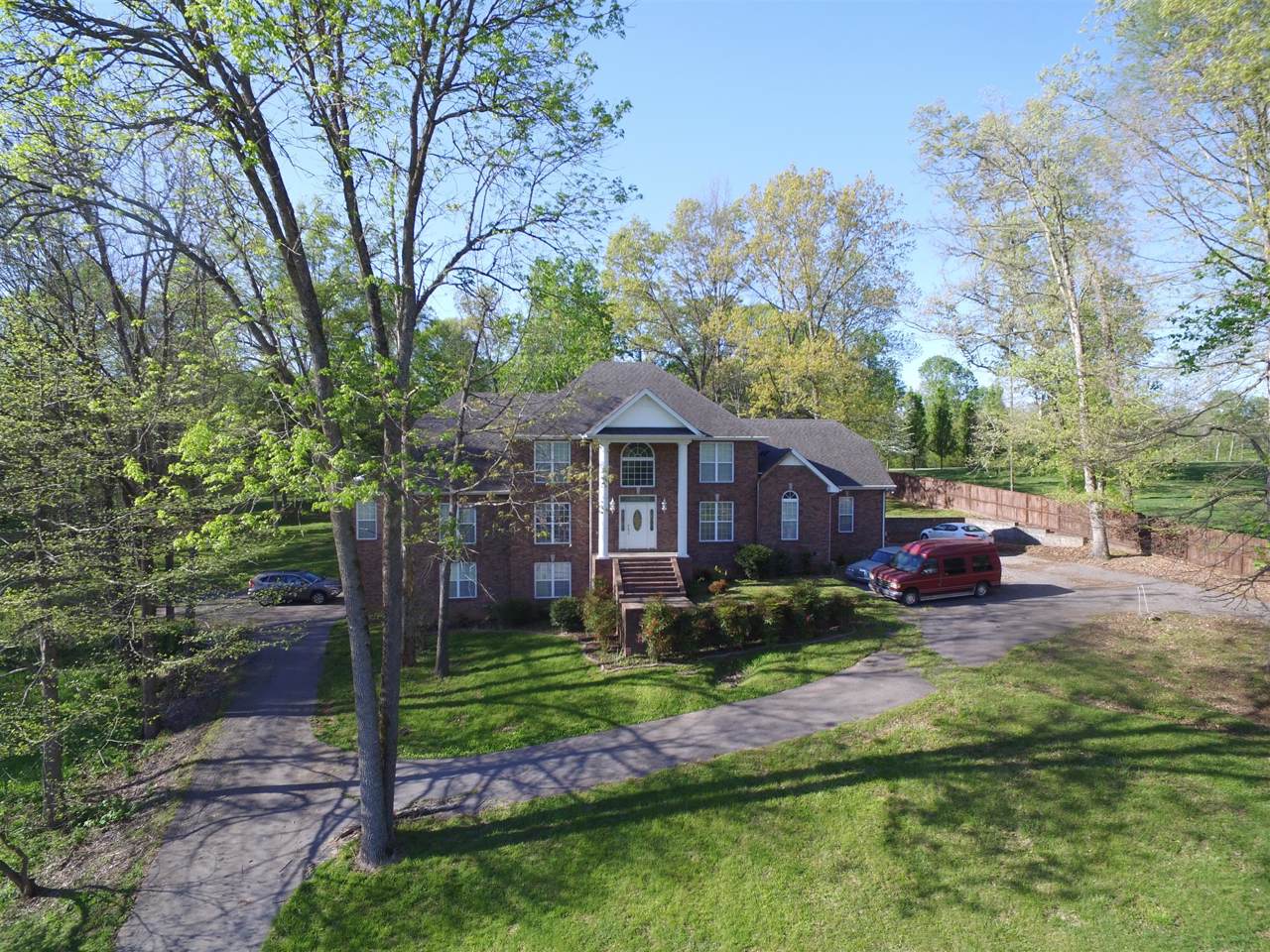 1007 Deer Branch Ln - Photo 1