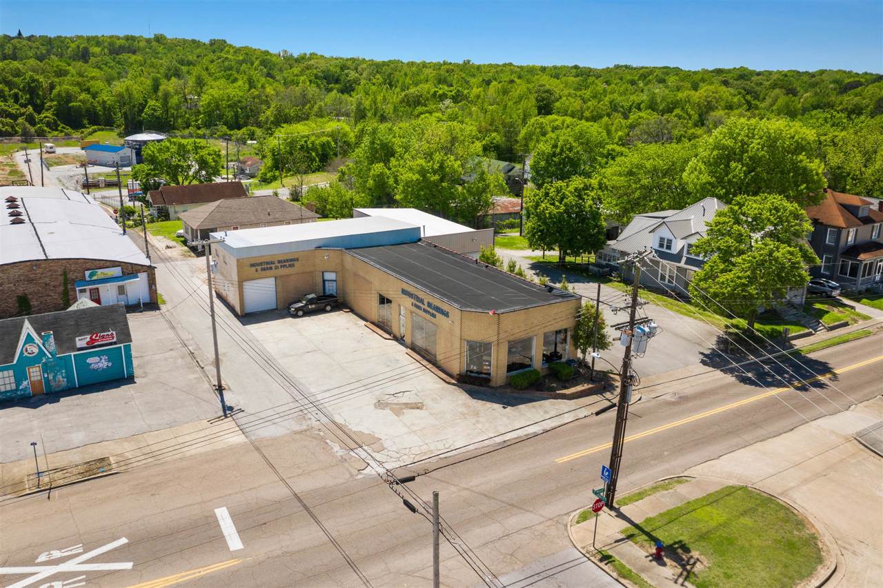 401 W Wood St - Photo 1