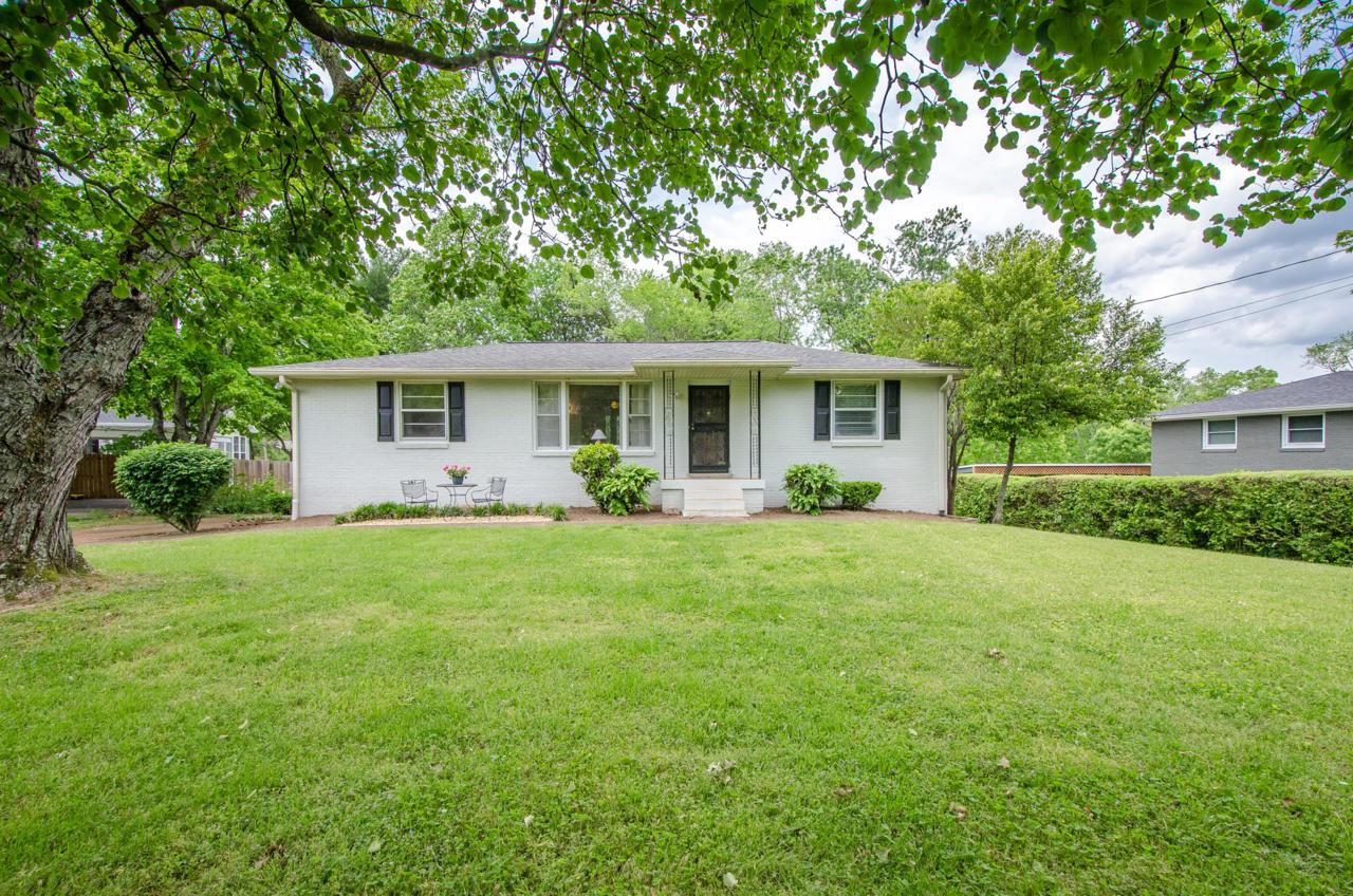 1103 Shiloh Dr - Photo 1