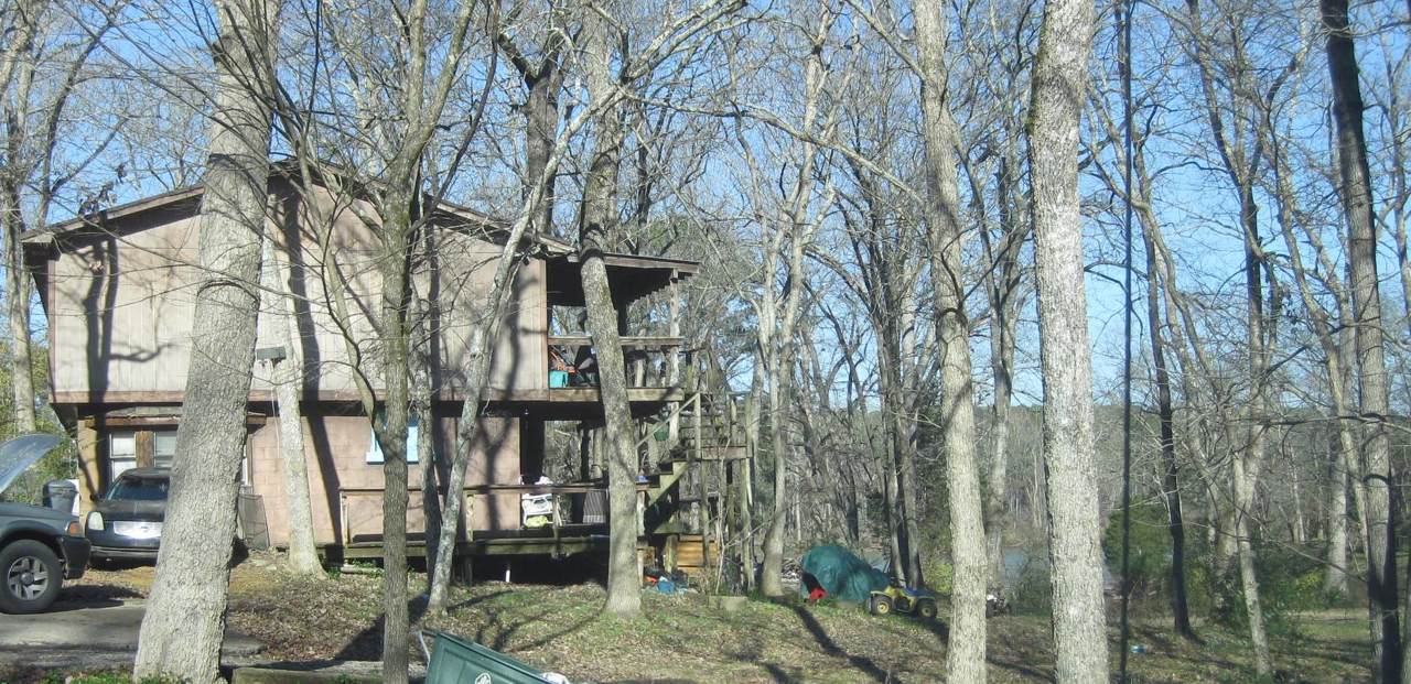385 Lago Vista - Photo 1