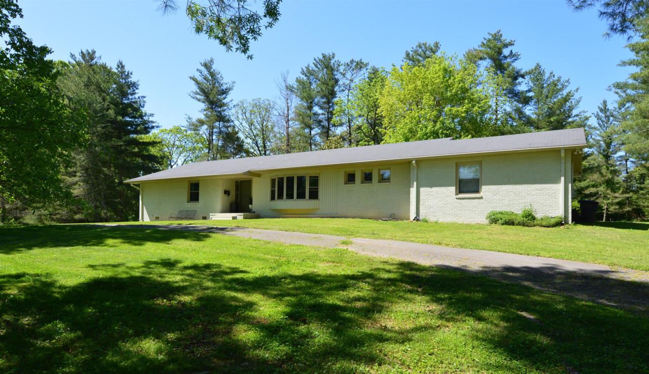 660 Freeze St - Photo 1