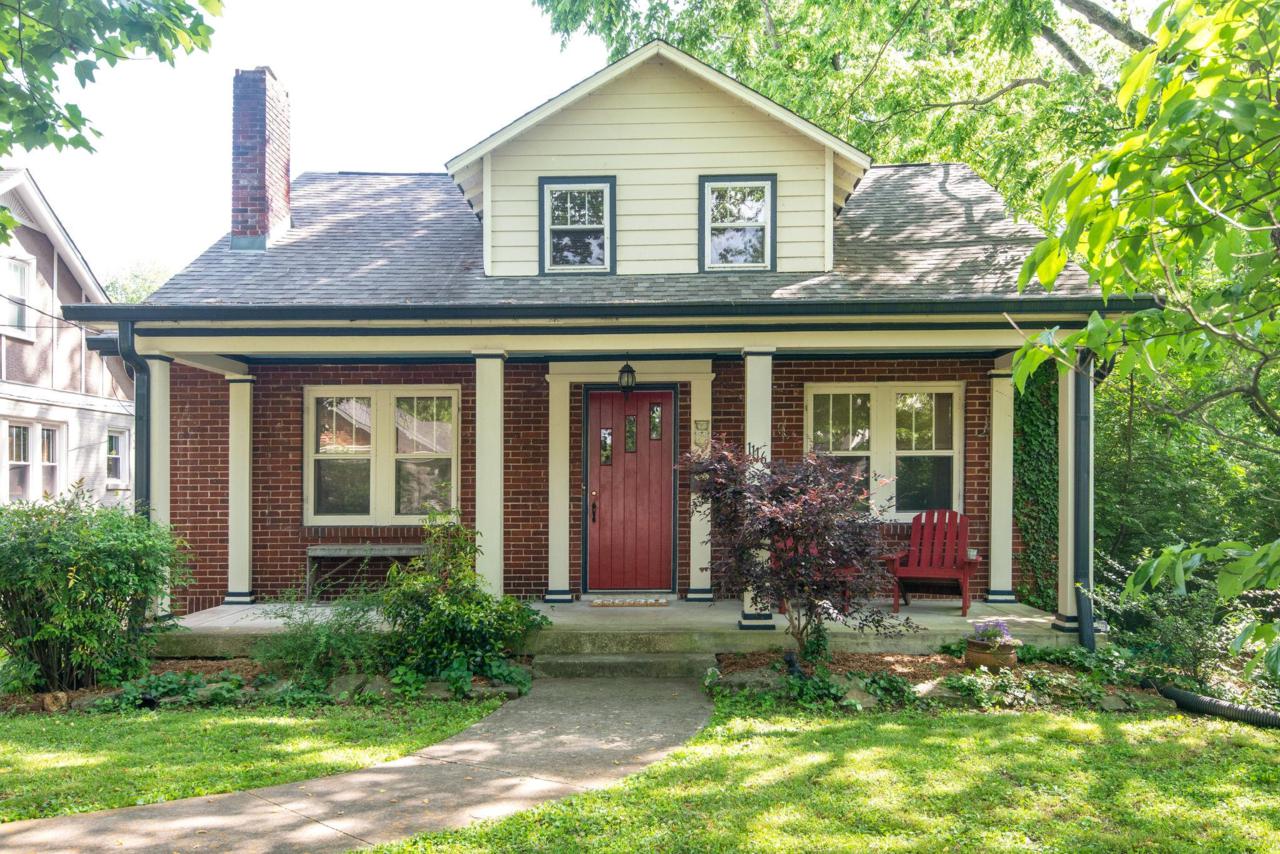 1116 Greenwood Ave - Photo 1