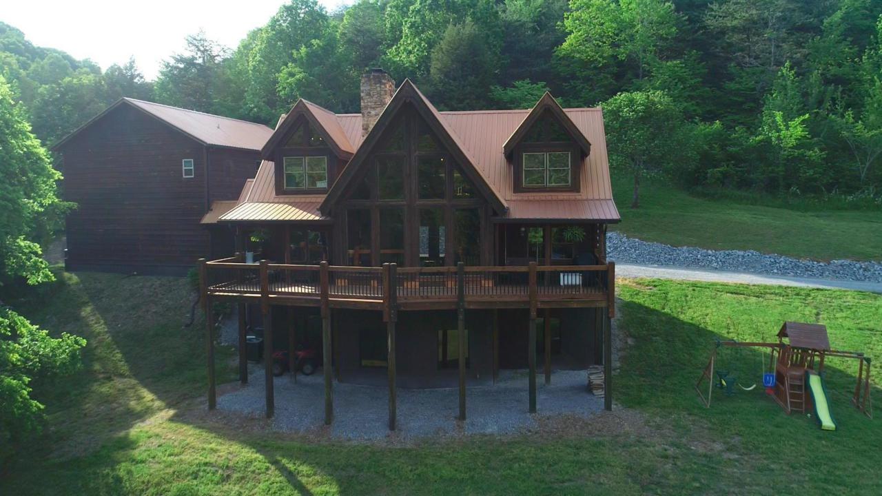 8422 Cub Creek Rd - Photo 1
