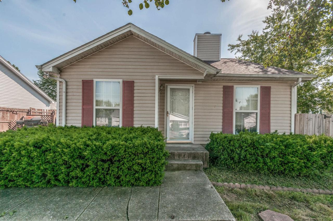 511 Cedar Park Cir - Photo 1