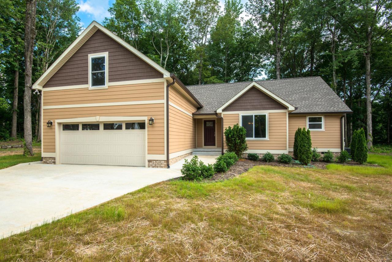 16 Hickory Ln - Photo 1