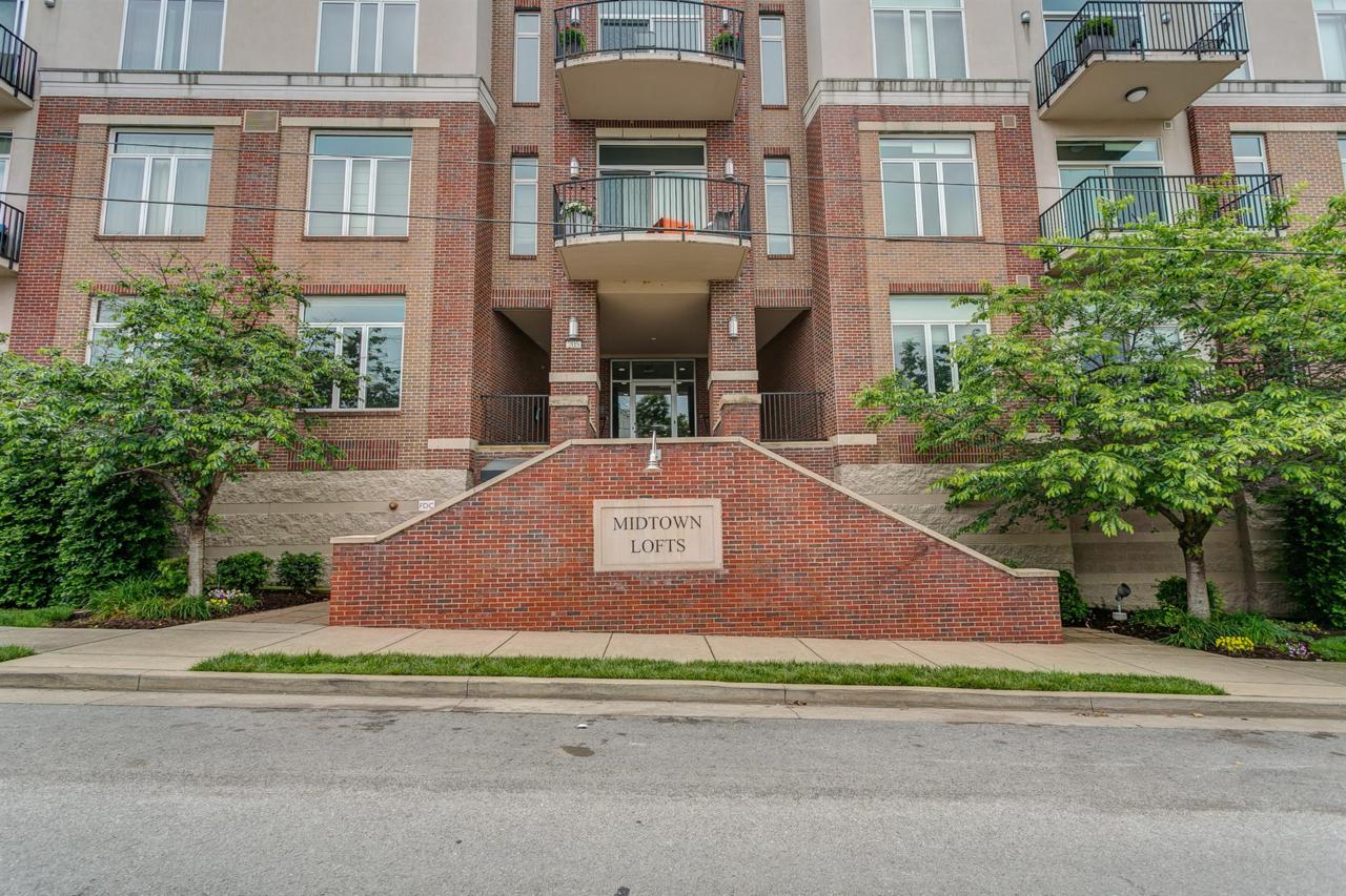 205 31St Ave N Apt 113 - Photo 1