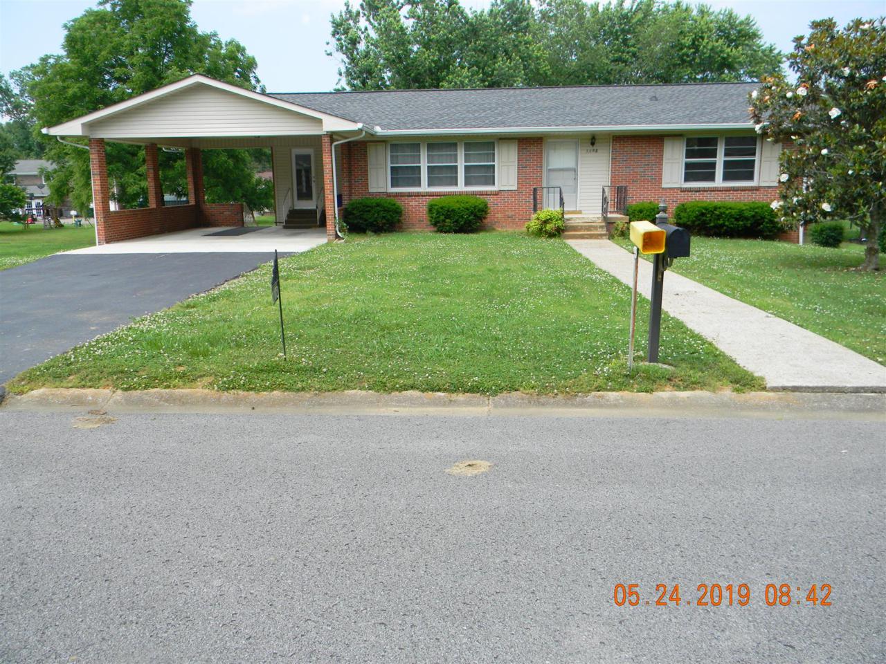 1102 Dow Dr - Photo 1