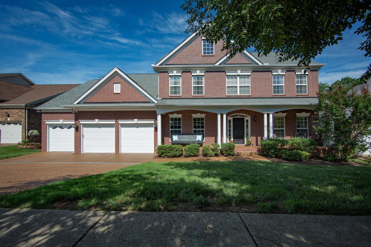 1103 Arcola Ct - Photo 1