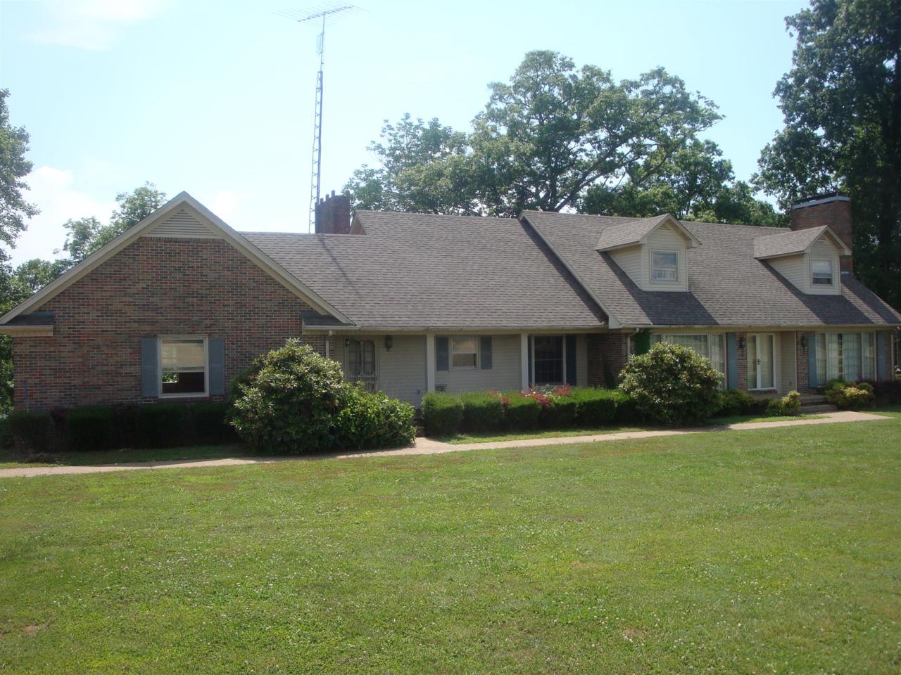 129 Greenwood Rd - Photo 1