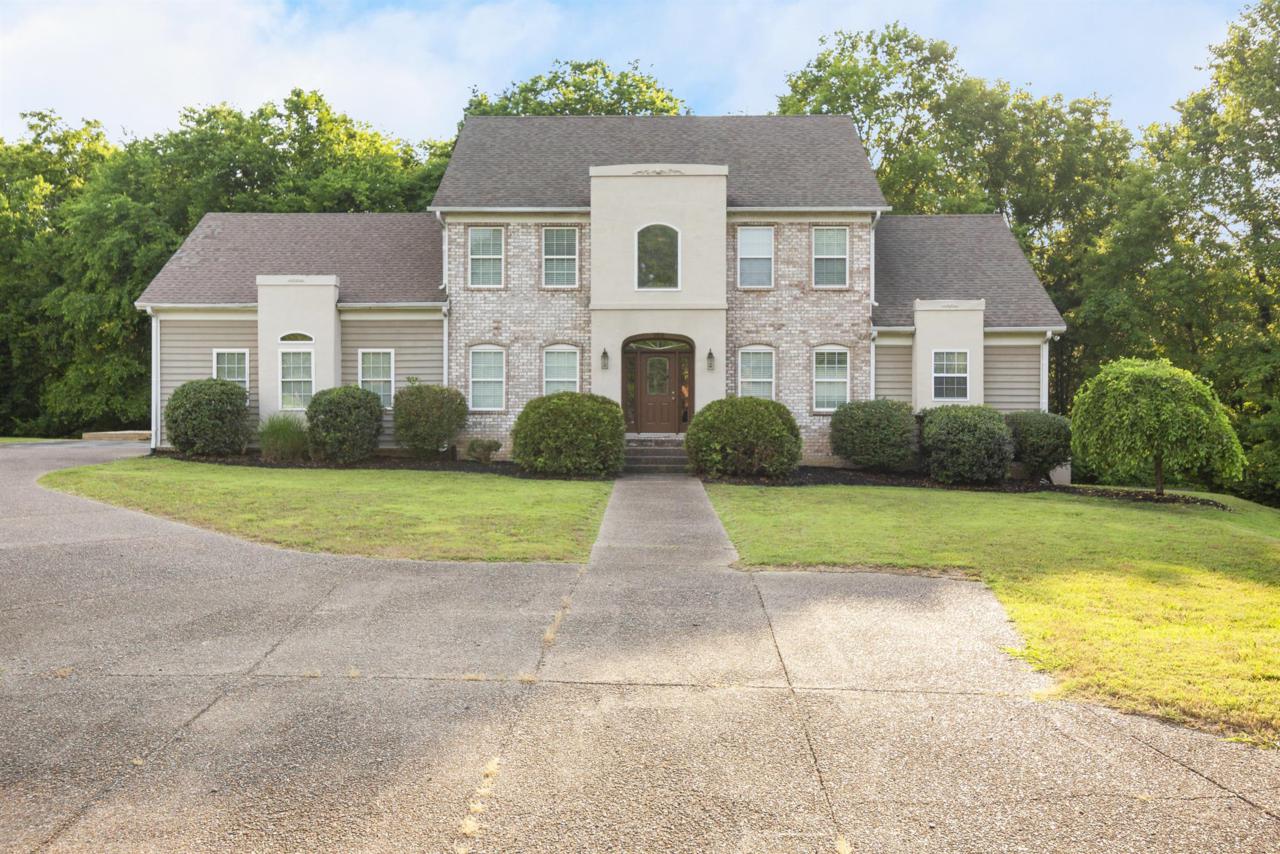 103 Bentz Ct N - Photo 1