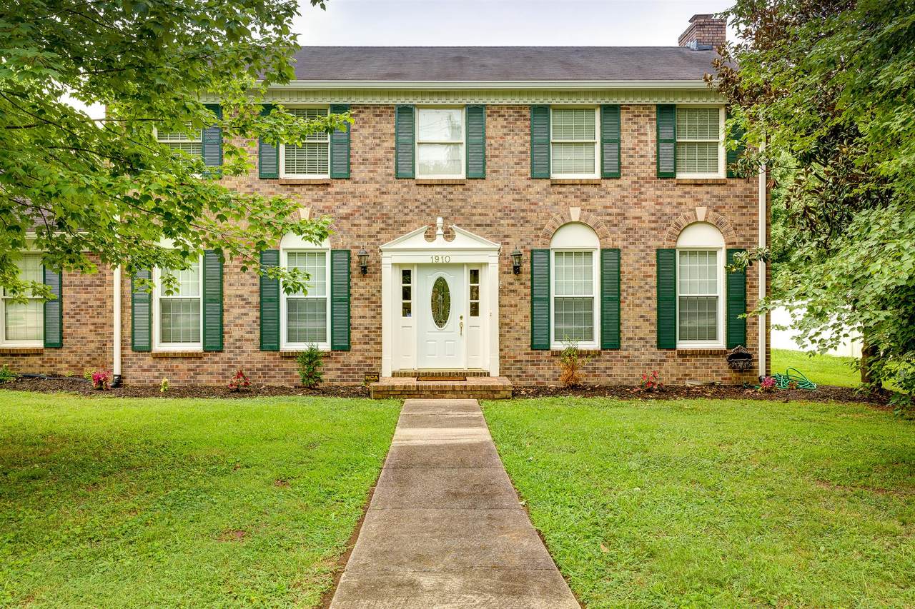 1910 Greenland Dr - Photo 1