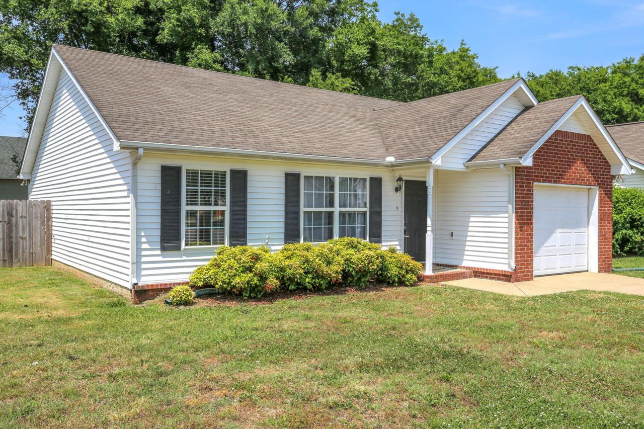 3028 Roscommon Dr - Photo 1