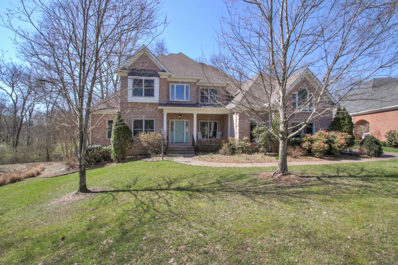 640 Burghley Ln - Photo 1