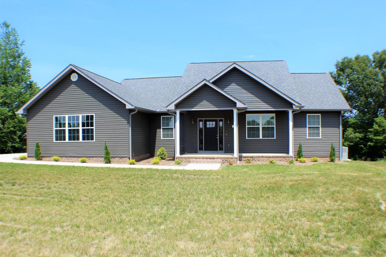 1604 White Rd - Photo 1