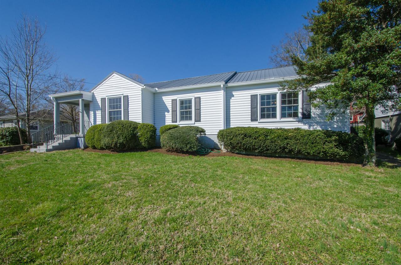 813 W End Cir - Photo 1