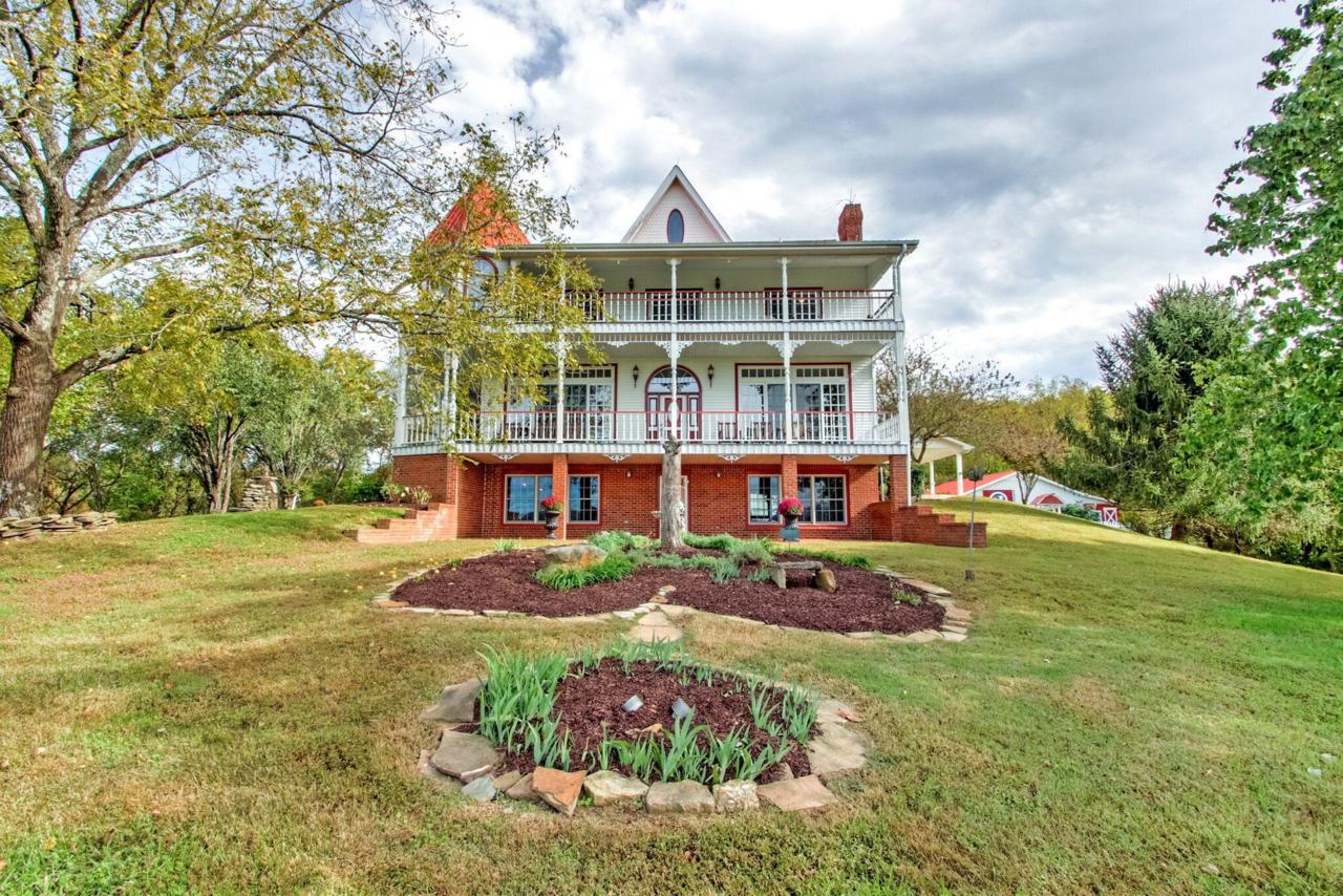 484 Walker Road South - Photo 1