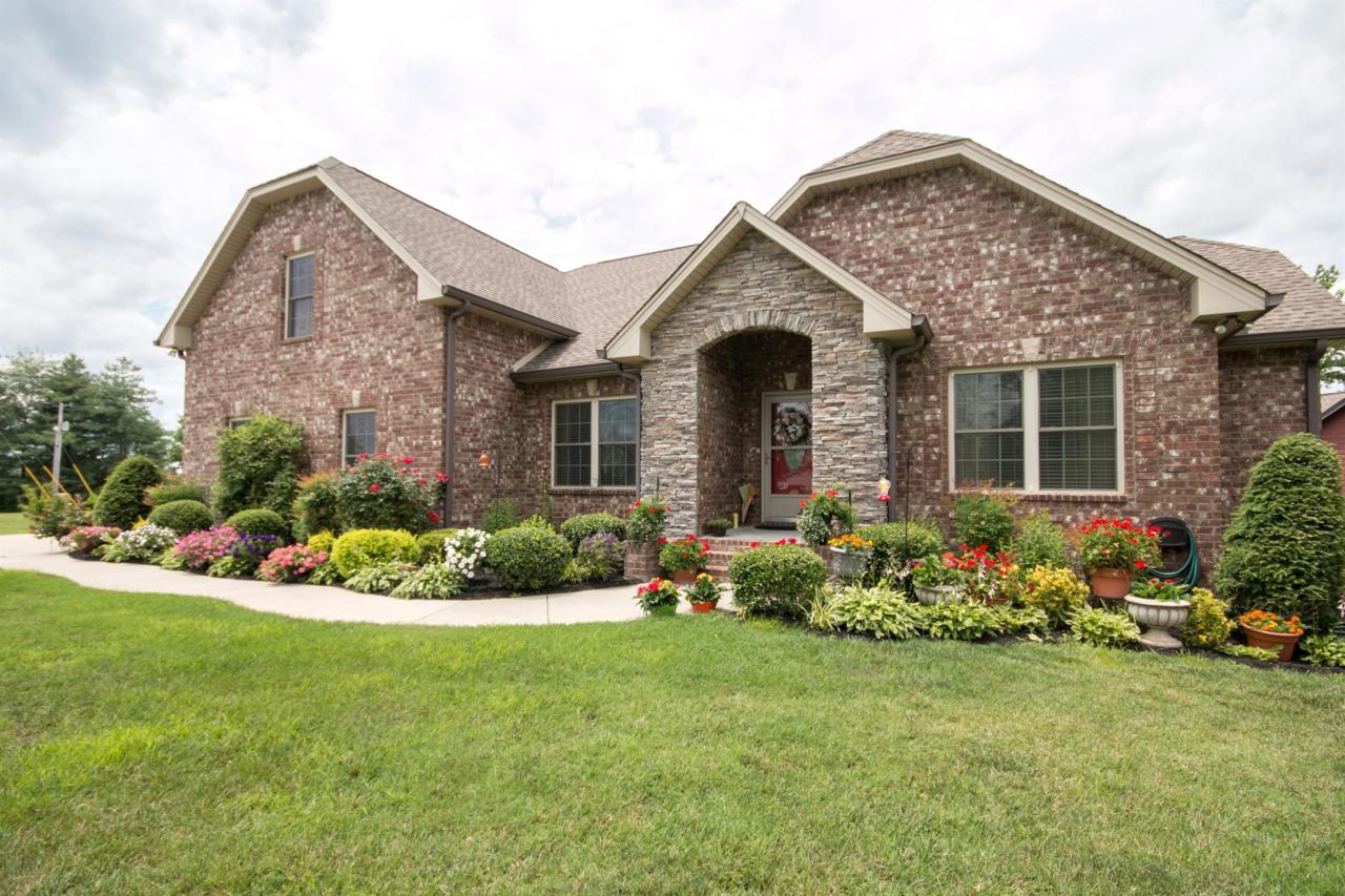 1049 Northridge Dr - Photo 1