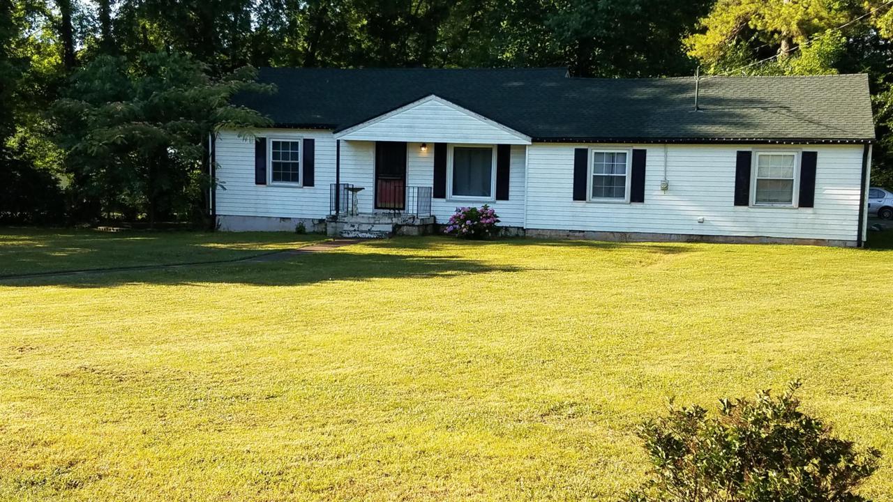 801 Drummond Dr - Photo 1