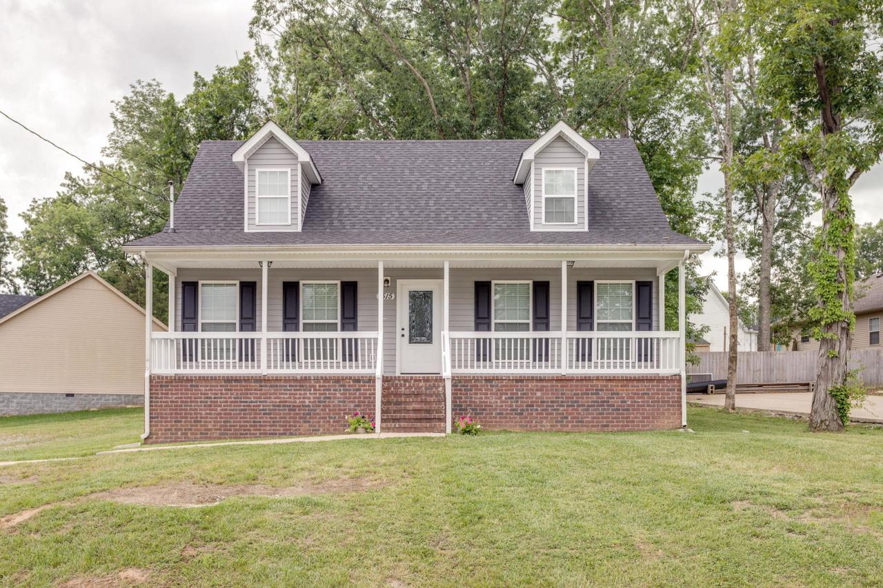 1515 Joanne Cir - Photo 1