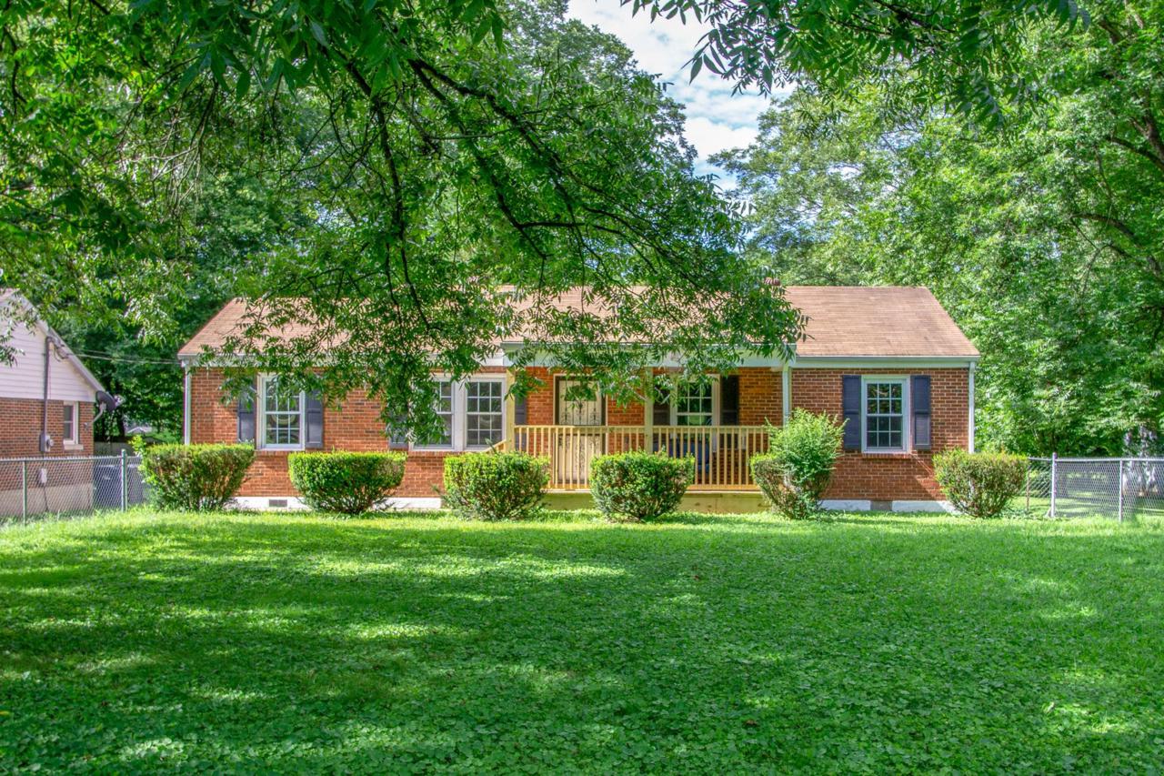 109 Park Cir - Photo 1
