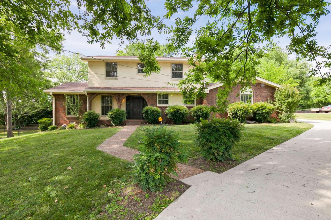 170 Luna Ln - Photo 1