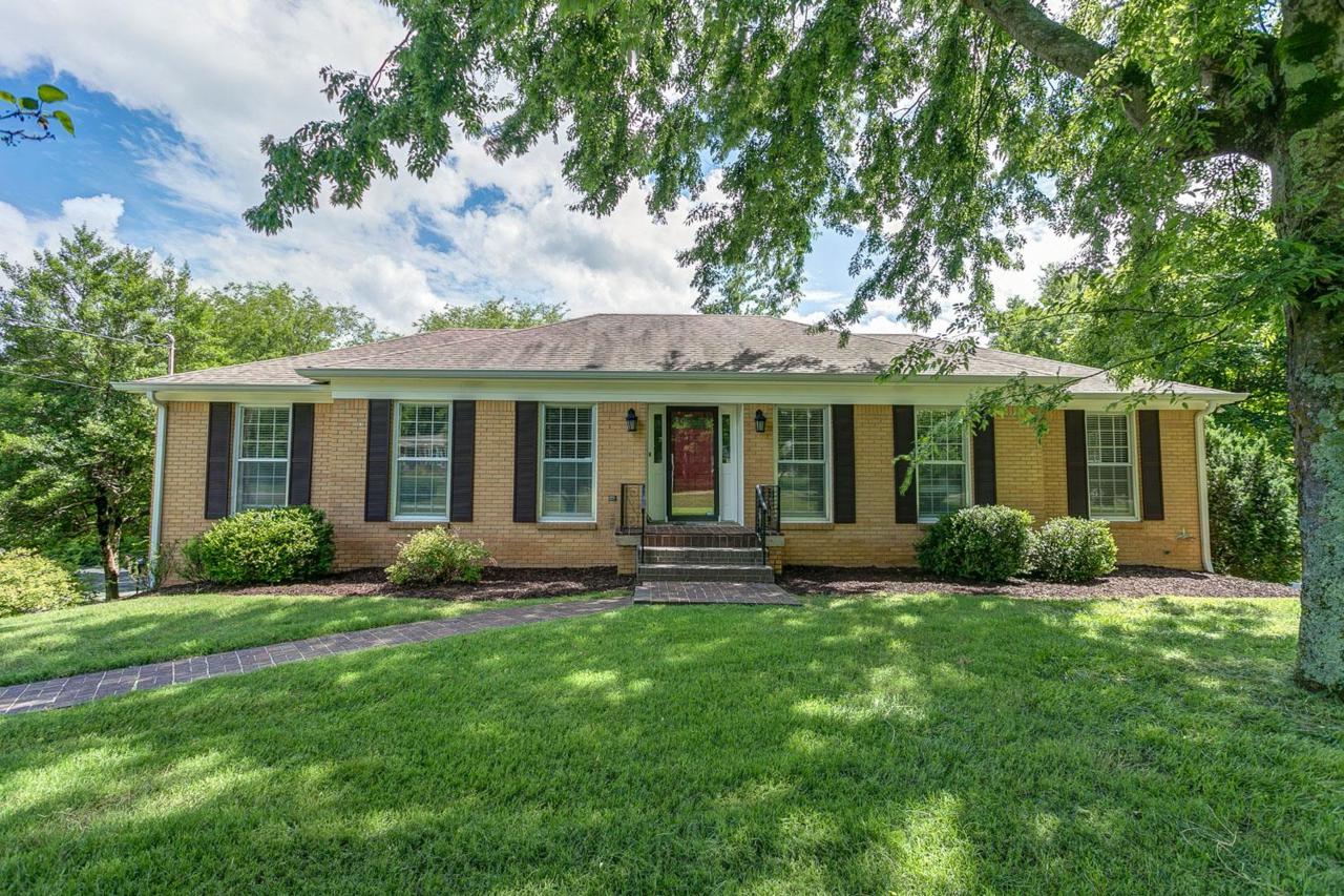 919 Bresslyn Rd. - Photo 1