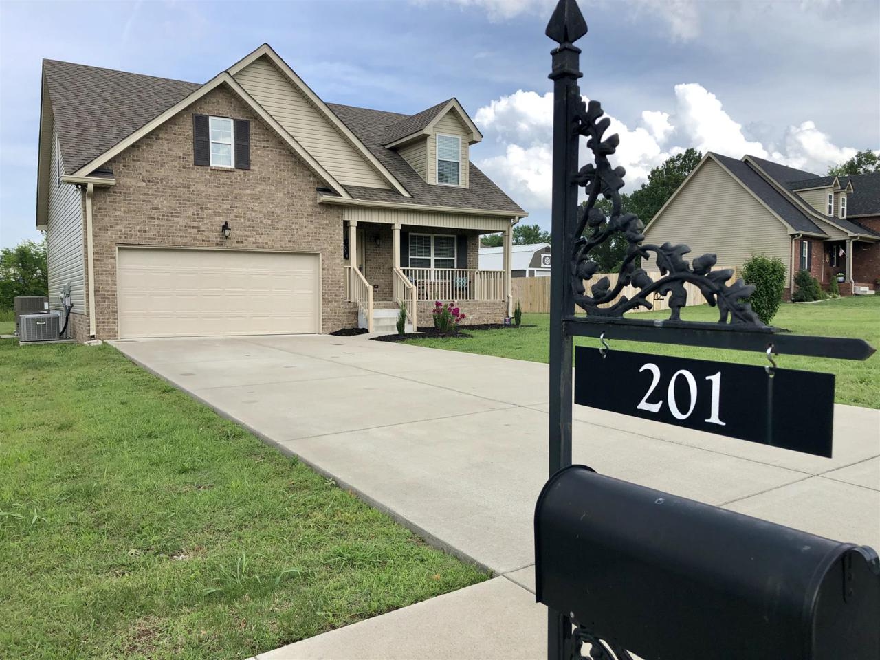 201 Bonnie Oak Dr - Photo 1