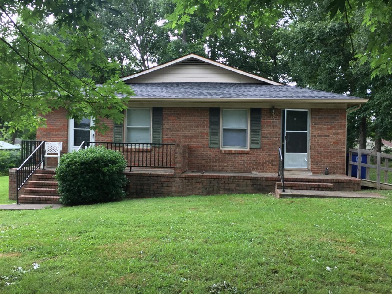 102 Diane Dr - Photo 1