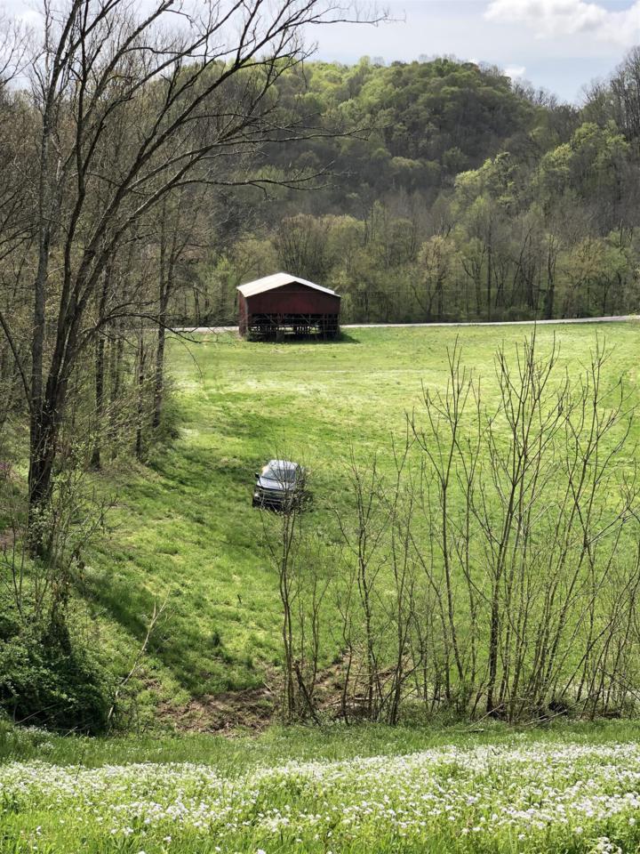 8240 Jennings Creek Rd - Photo 1