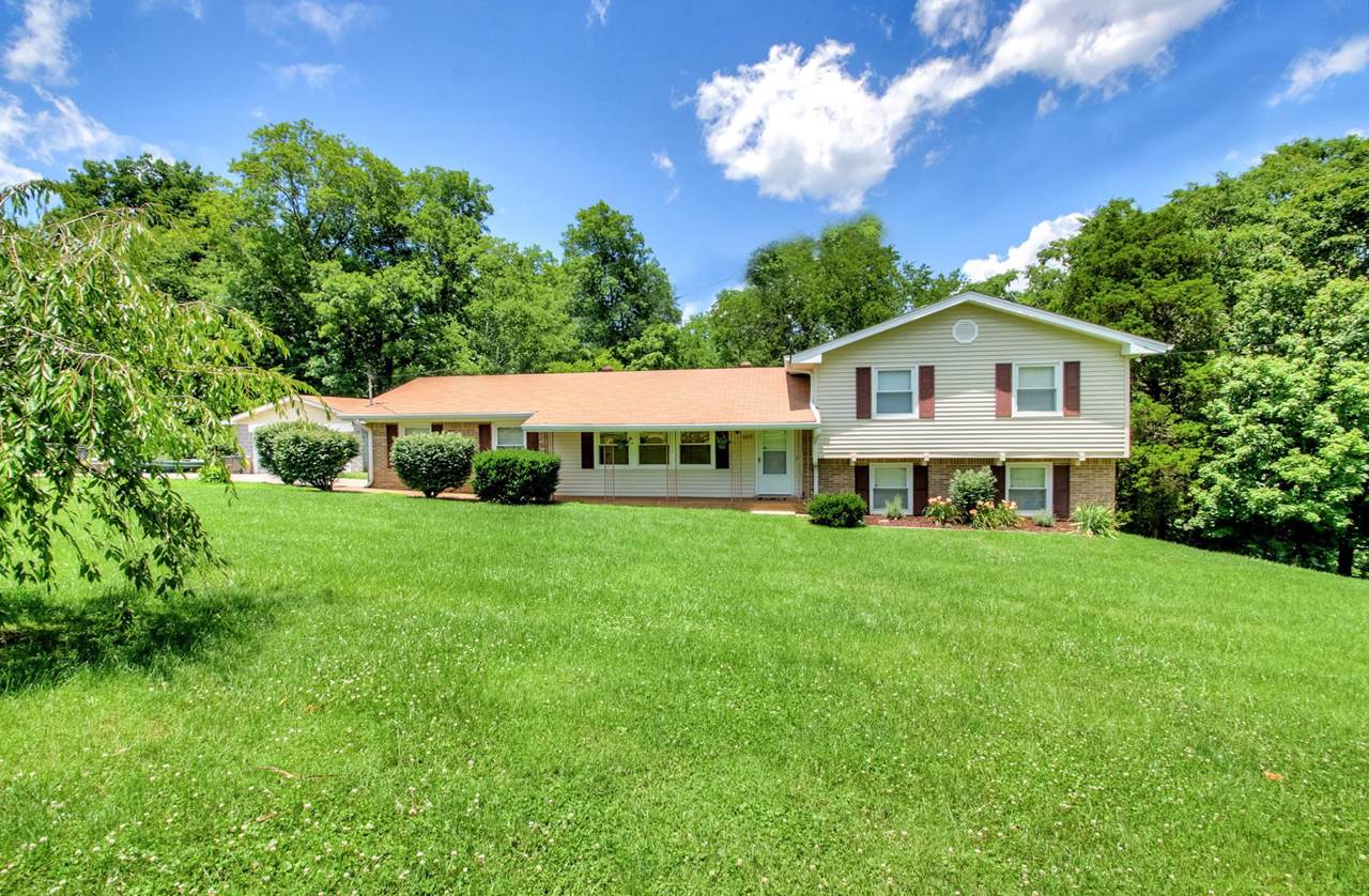 609 Sunnyslope Ct - Photo 1