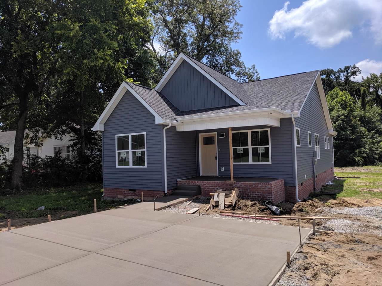 303 22nd Ave - Photo 1