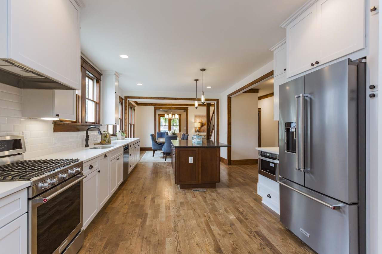 1004 Acklen Ave - Photo 1