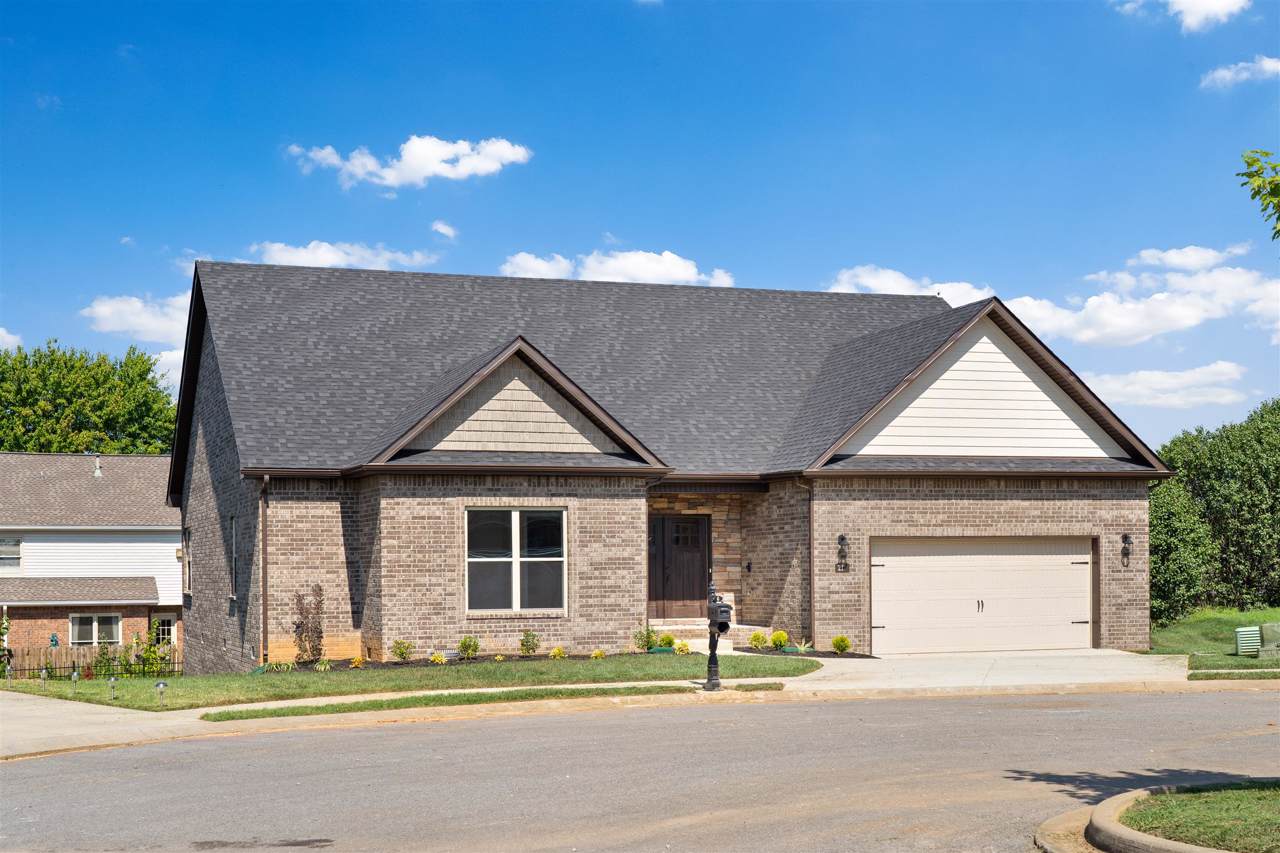7 Village Terrace - Photo 1