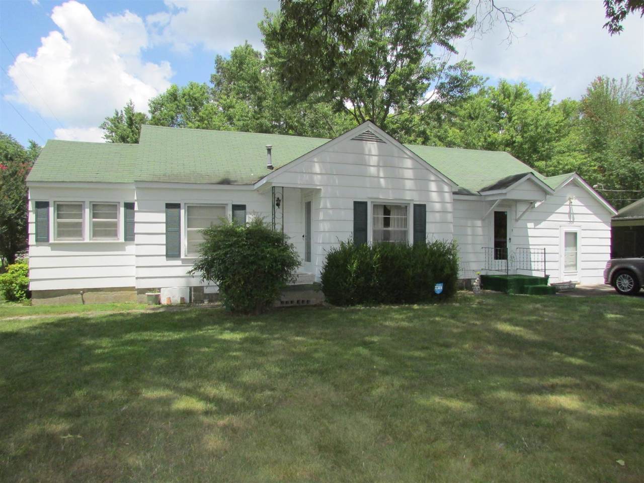 1201 Oak Dr - Photo 1