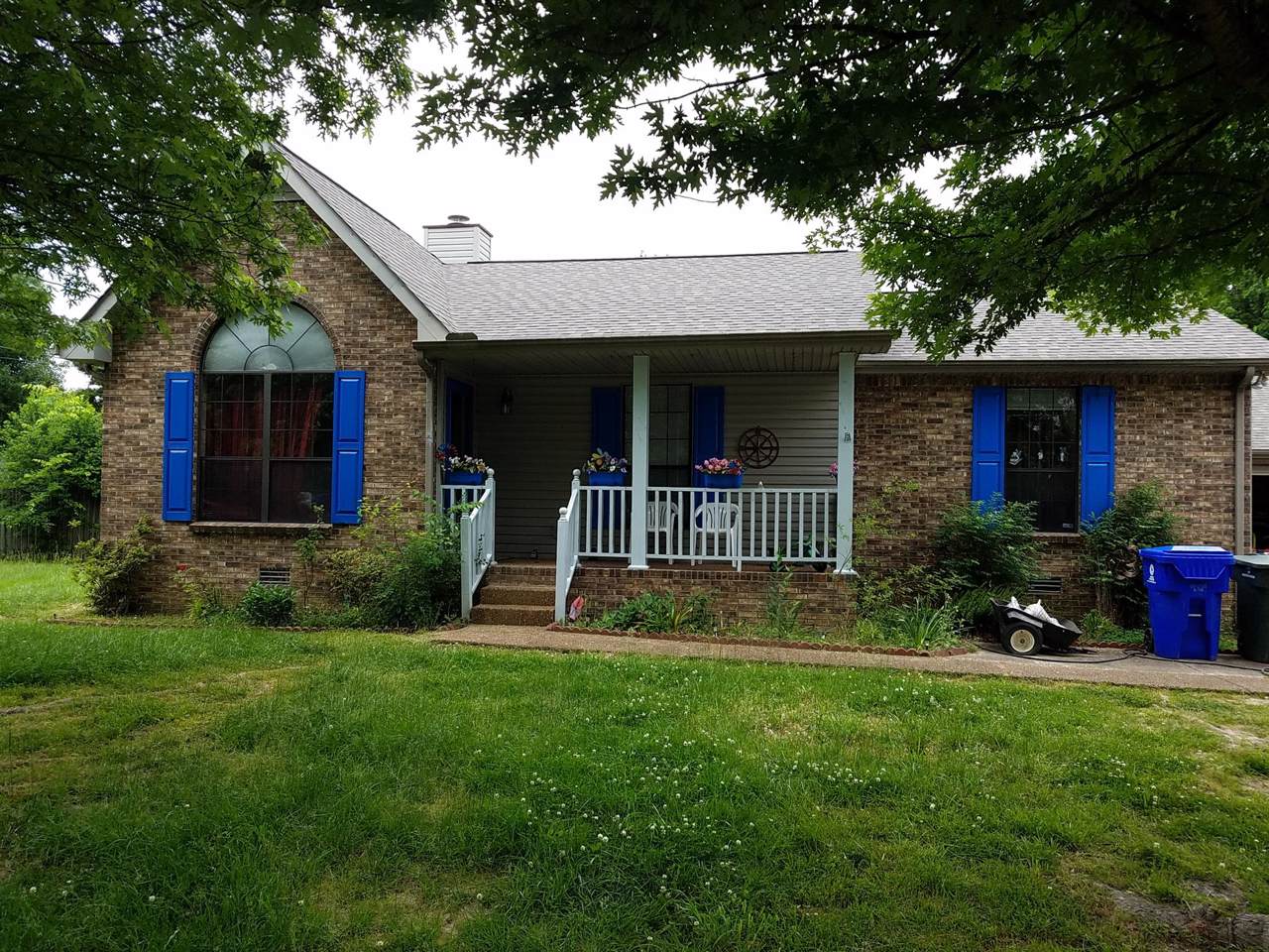 108 Indian Pointe Dr - Photo 1