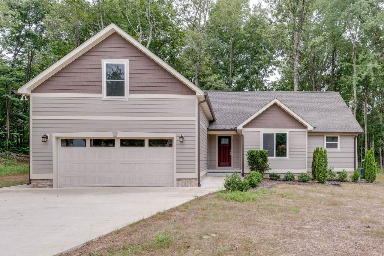 16 Hickory Ln - Photo 1