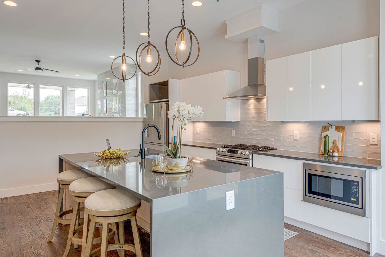 1104B Cecilia Ave - Photo 1