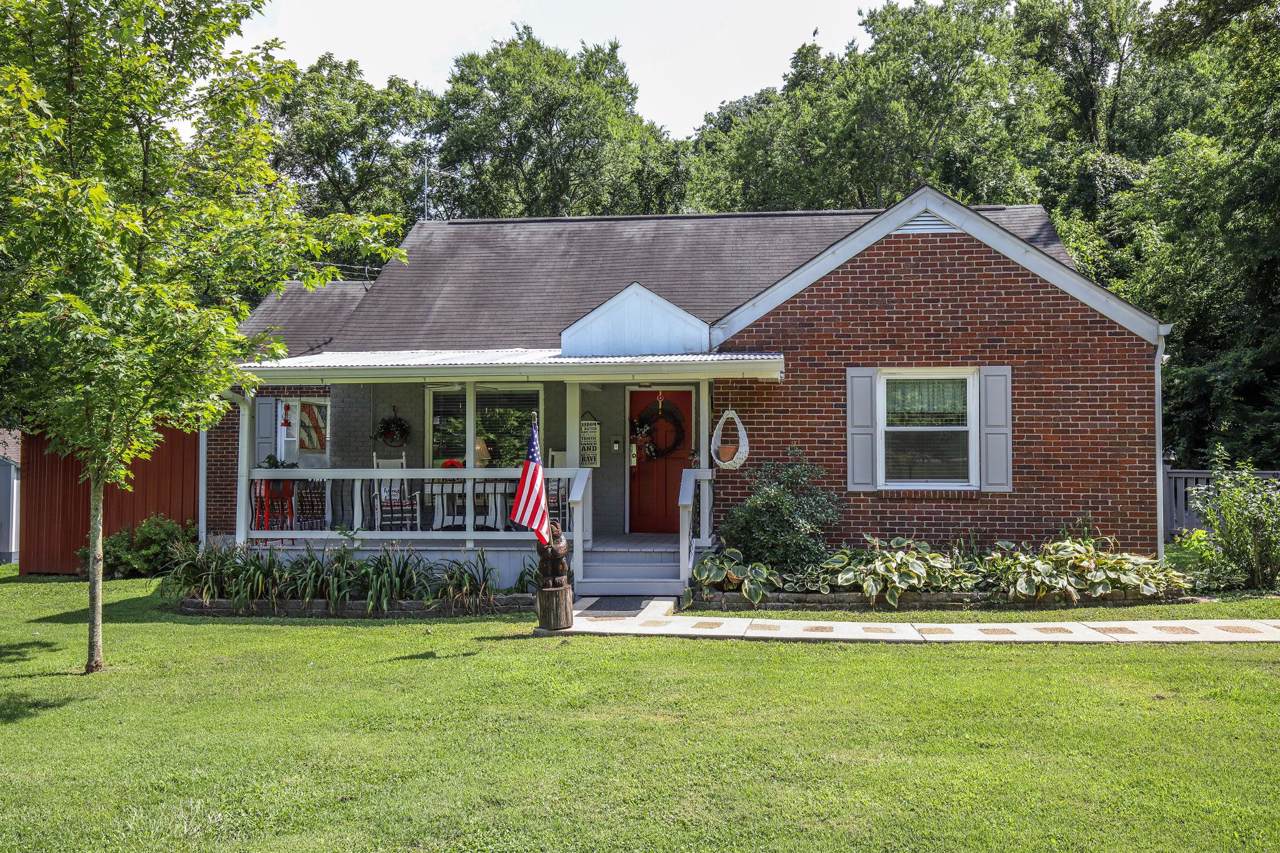 405 Moss Trl - Photo 1