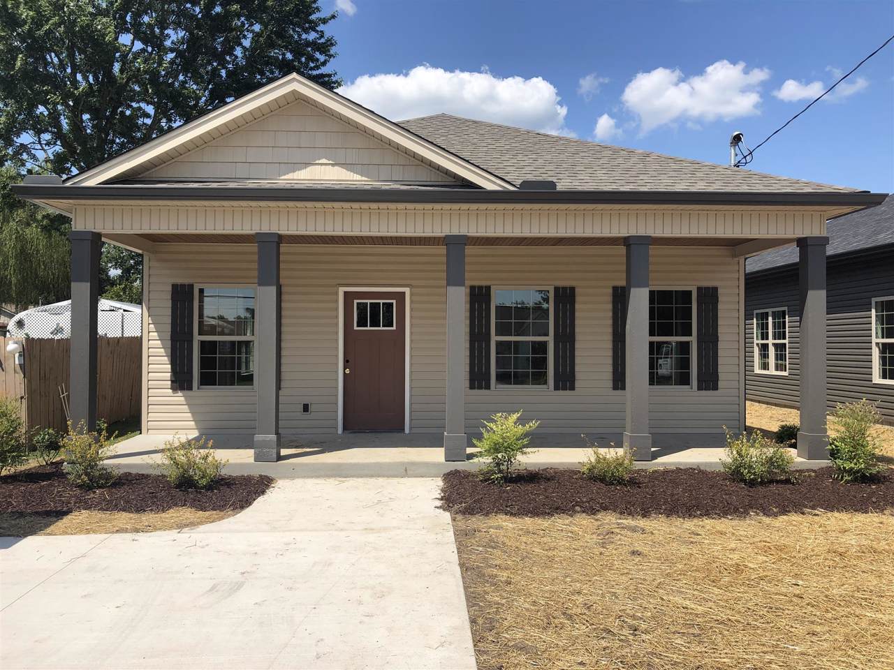 407 Coles Ferry Pike - Photo 1