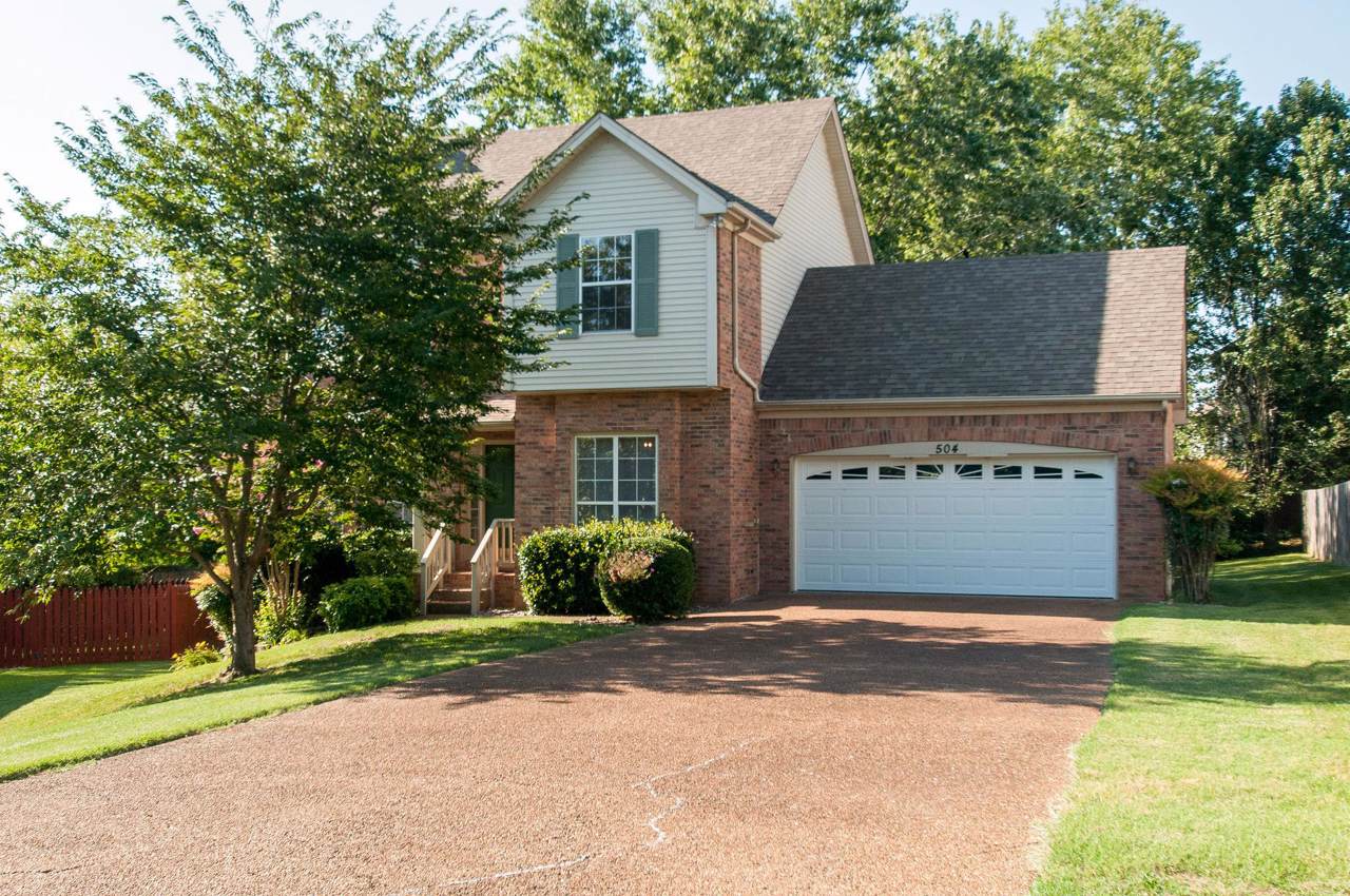 504 Farmington Ct - Photo 1