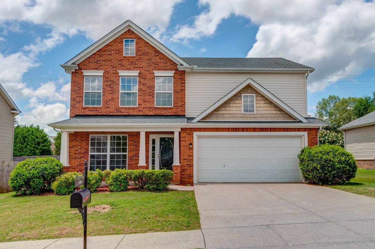 1716 Emma Cir - Photo 1