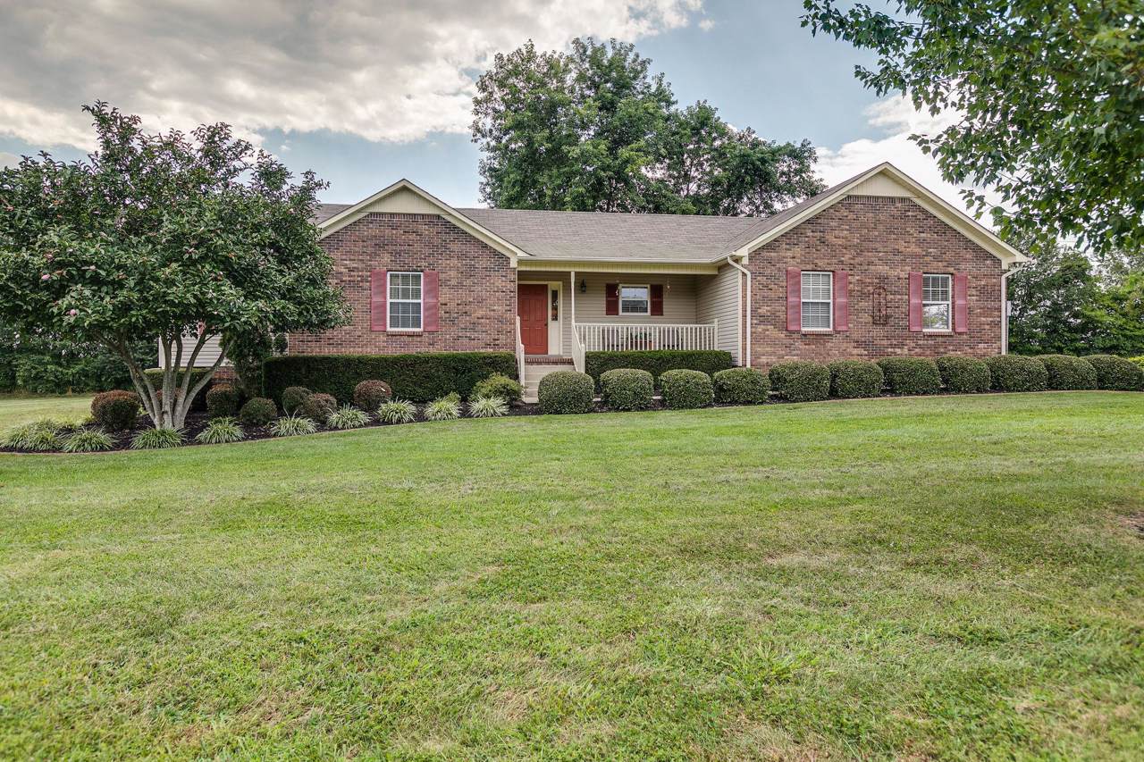 1034 Patriot Dr - Photo 1