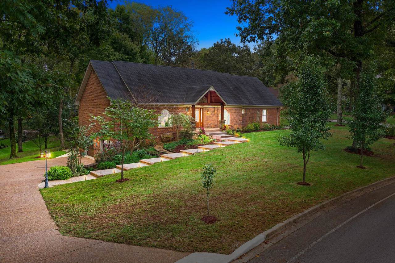 801 Vaughan Rd - Photo 1