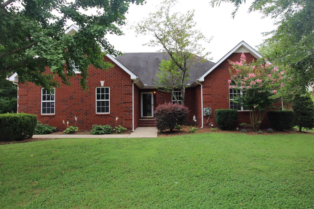 1707 Claire Ct - Photo 1