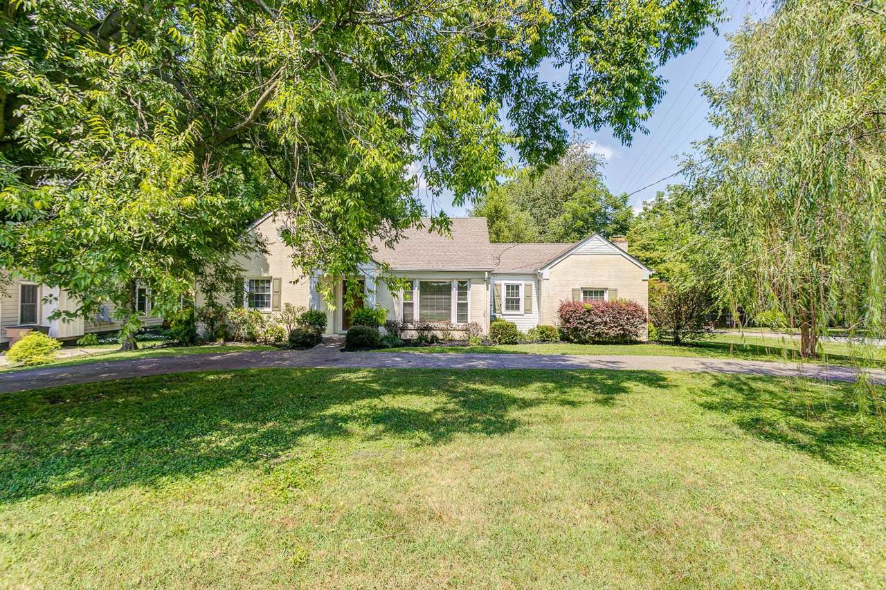 1329 Stratford Ave - Photo 1