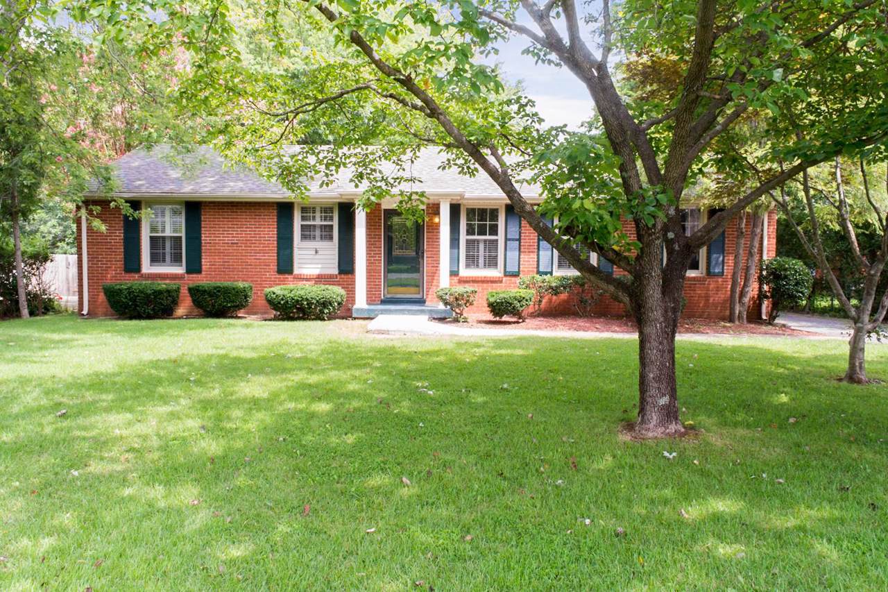 1715 Clydeway Dr - Photo 1