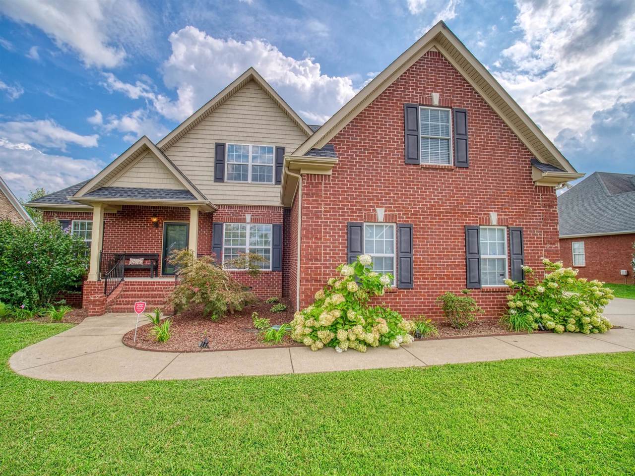 2719 Maylon Dr - Photo 1