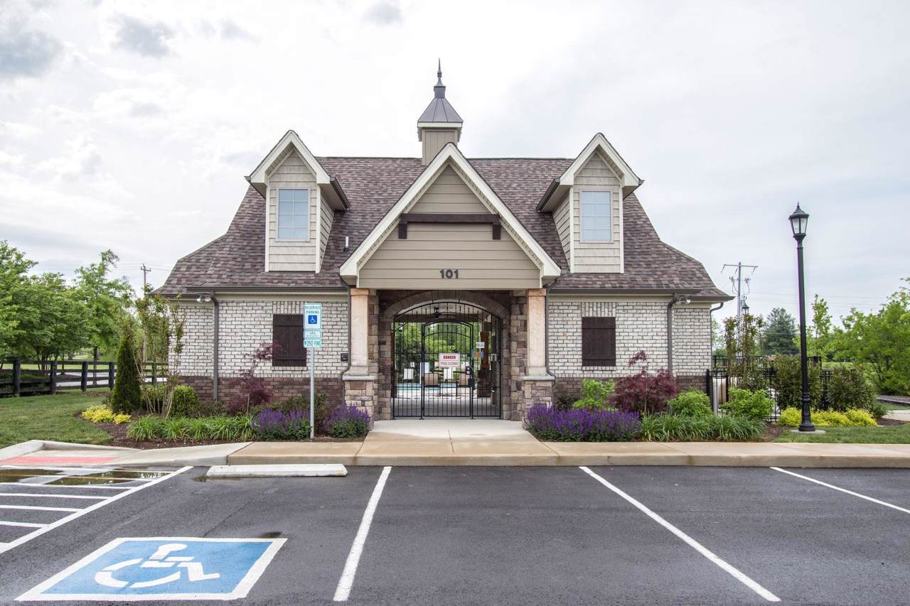 131 Mckain Crossing - Photo 1