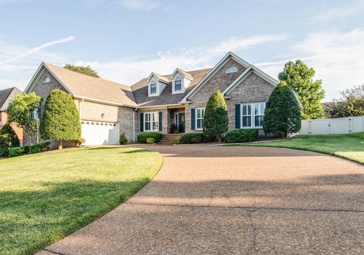 128 Ballentrae Dr - Photo 1
