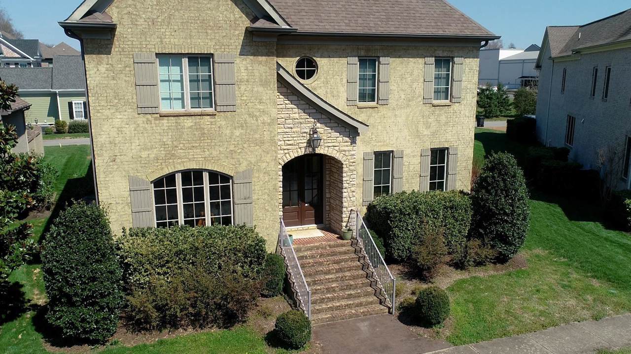 504 Braylon Cir - Photo 1